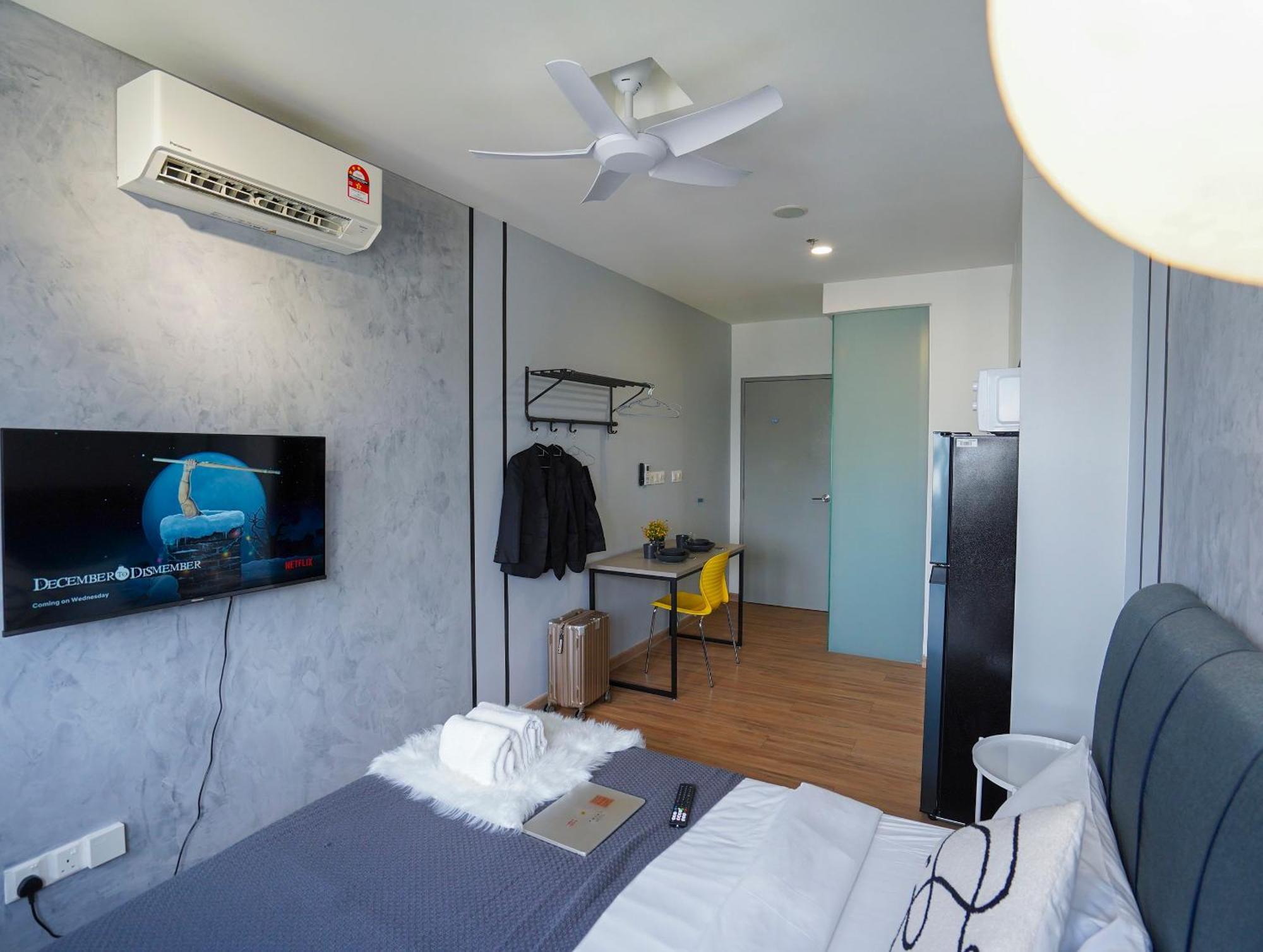 Sky Pool Suites Kl Sentral - Riveria City Kuala Lumpur Exterior photo